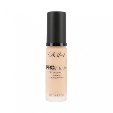 PRO. Matte Foundation  Medium Beige