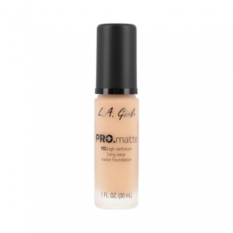PRO. Matte Foundation Soft Honey